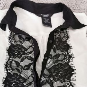 Black Lace Detailed Sleeveless Blouse